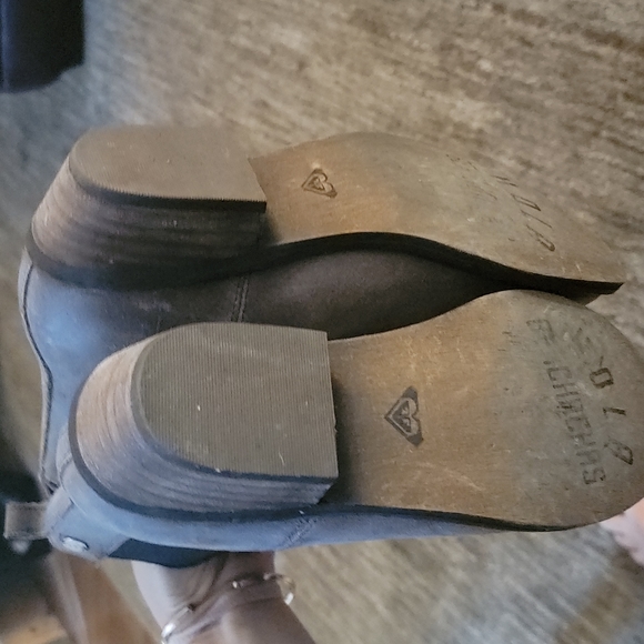 Boots - Picture 5 of 7